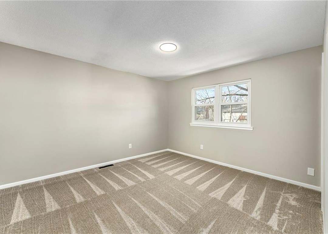 6506 N Delta Avenue — photo 5
