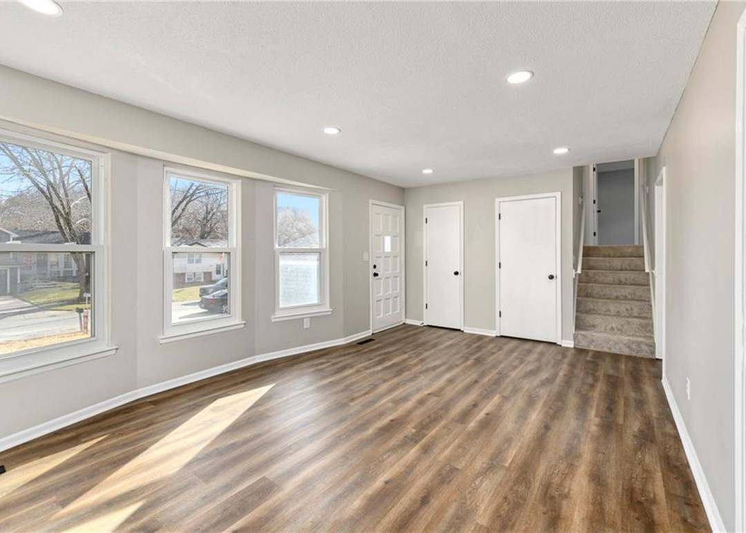 6506 N Delta Avenue — photo 9