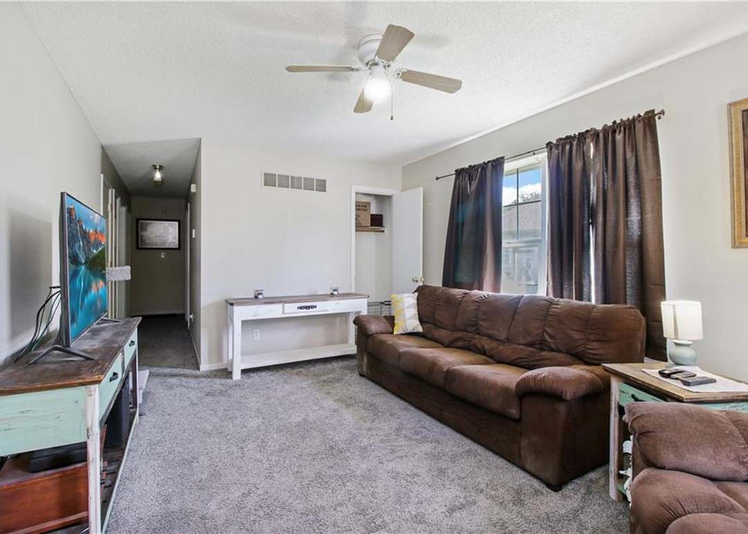 406 Willow Street — photo 10