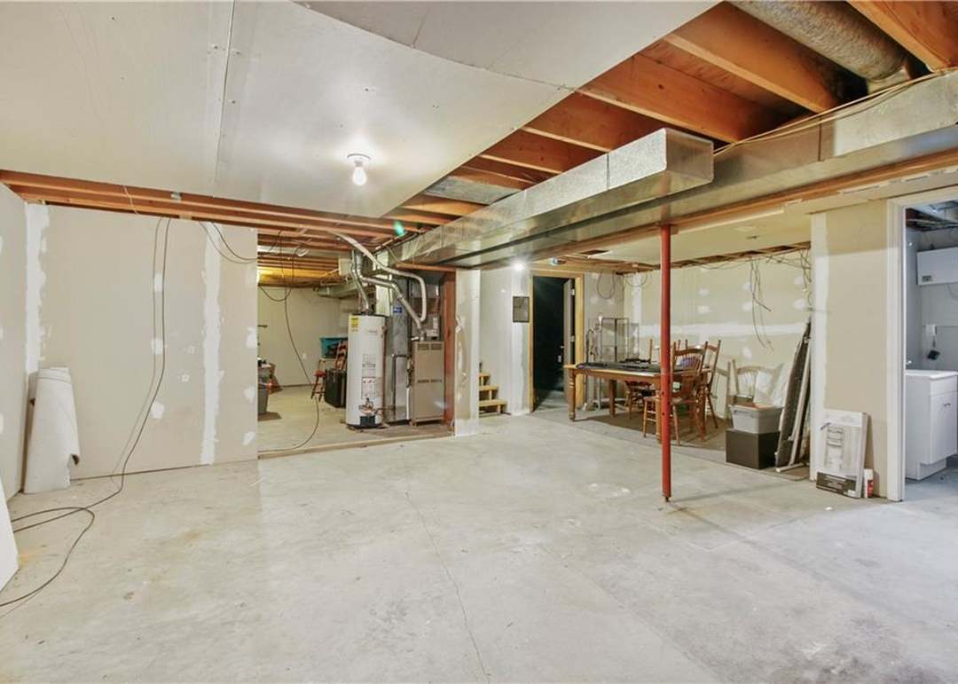 406 Willow Street — photo 21