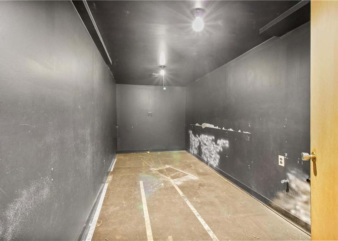 406 Willow Street — photo 23