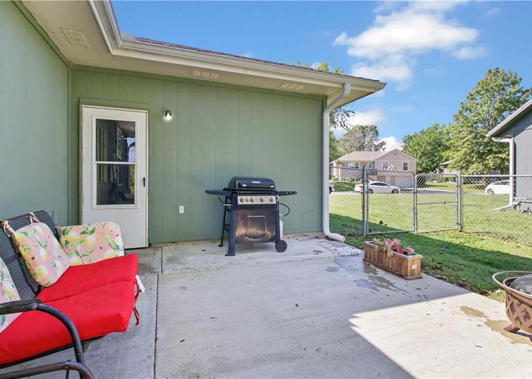 406 Willow Street — photo 24