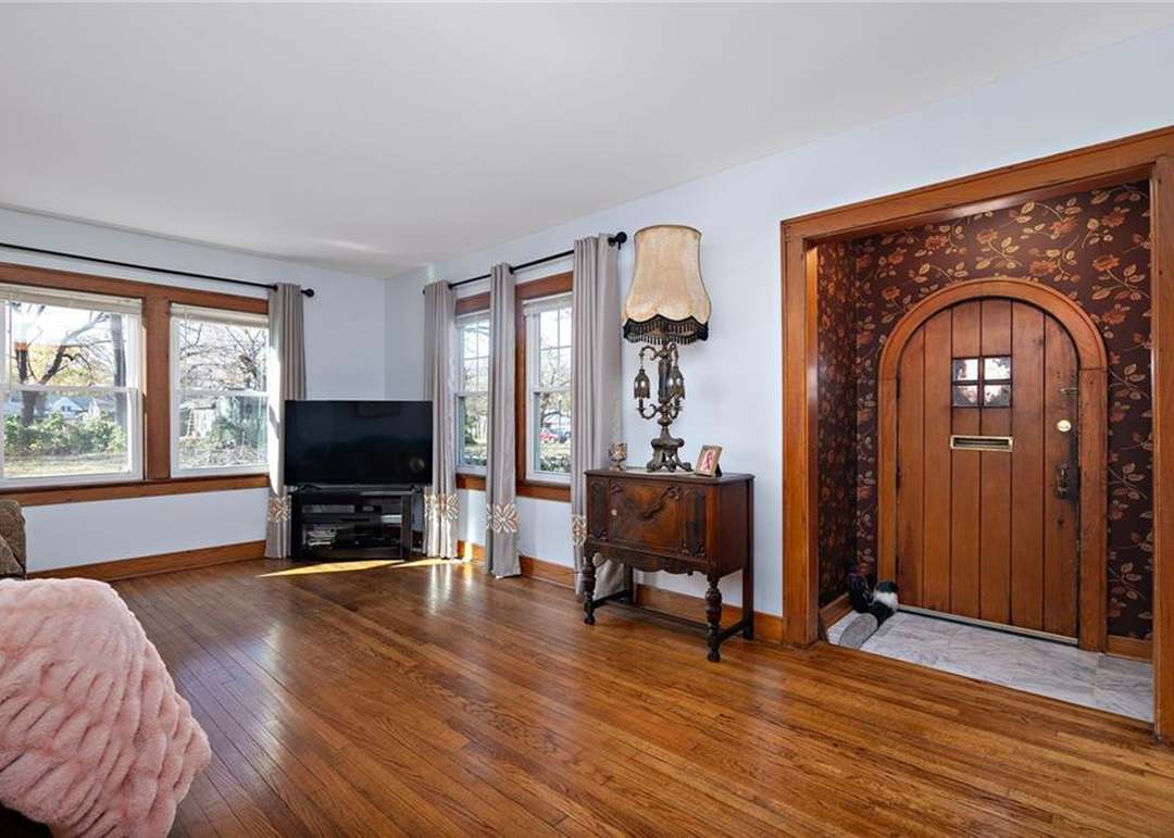 8315 Santa Fe Drive — photo 10
