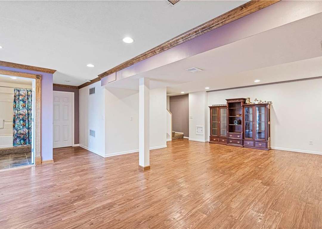 2116 NW Harbor Place — photo 5