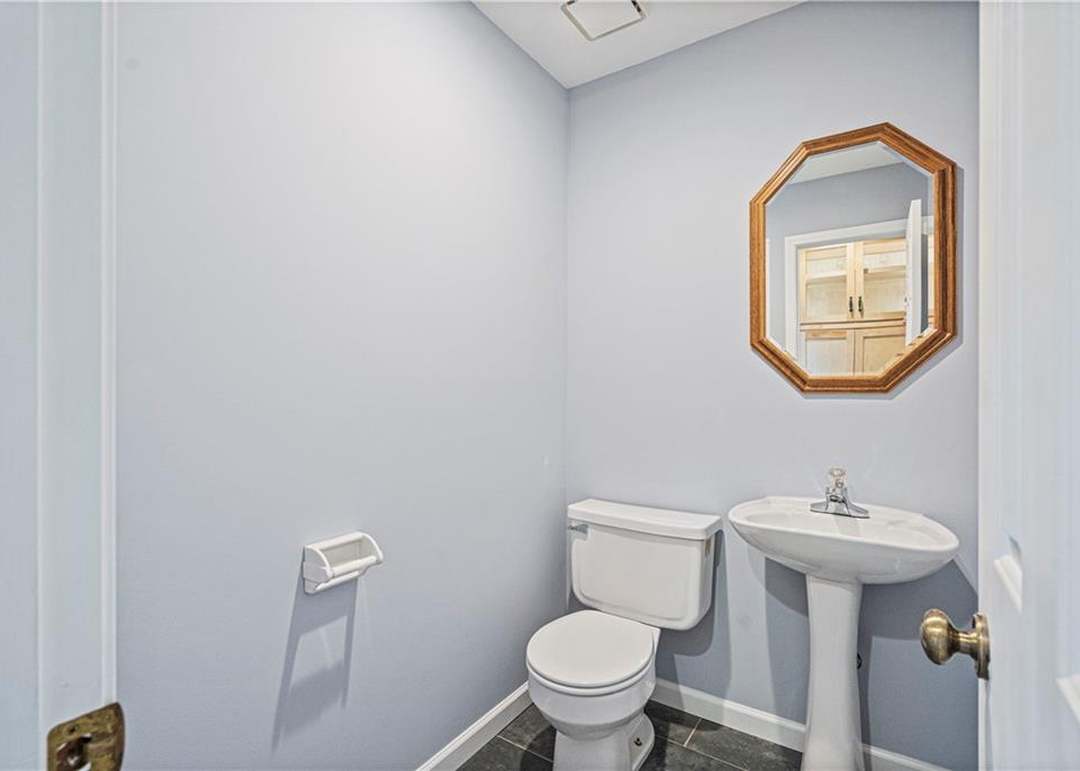 2116 NW Harbor Place — photo 20