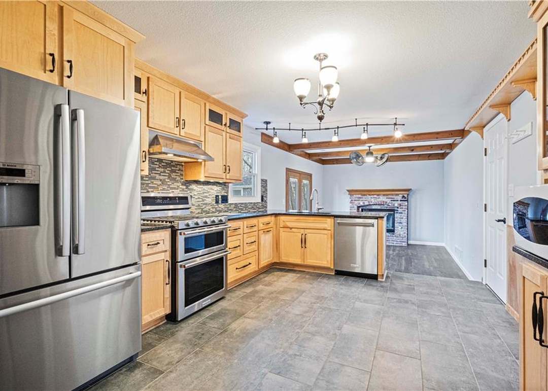2116 NW Harbor Place — photo 22
