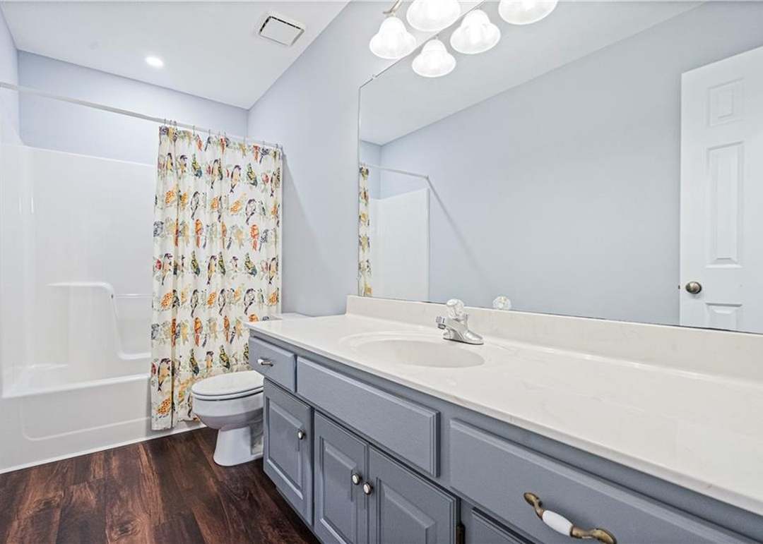2116 NW Harbor Place — photo 37