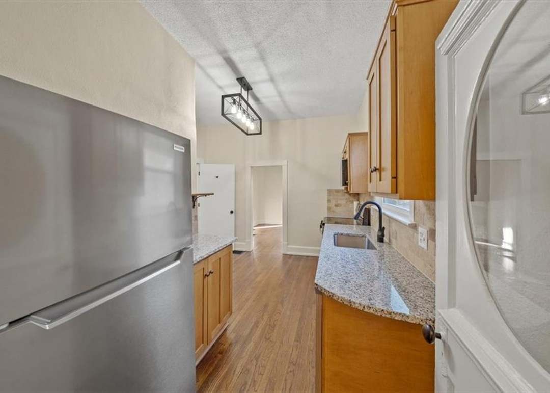 2534 Lawn Avenue — photo 7