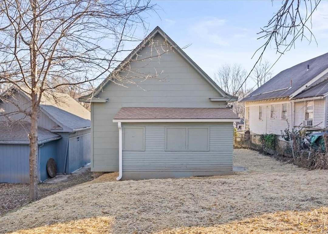 2534 Lawn Avenue — photo 16