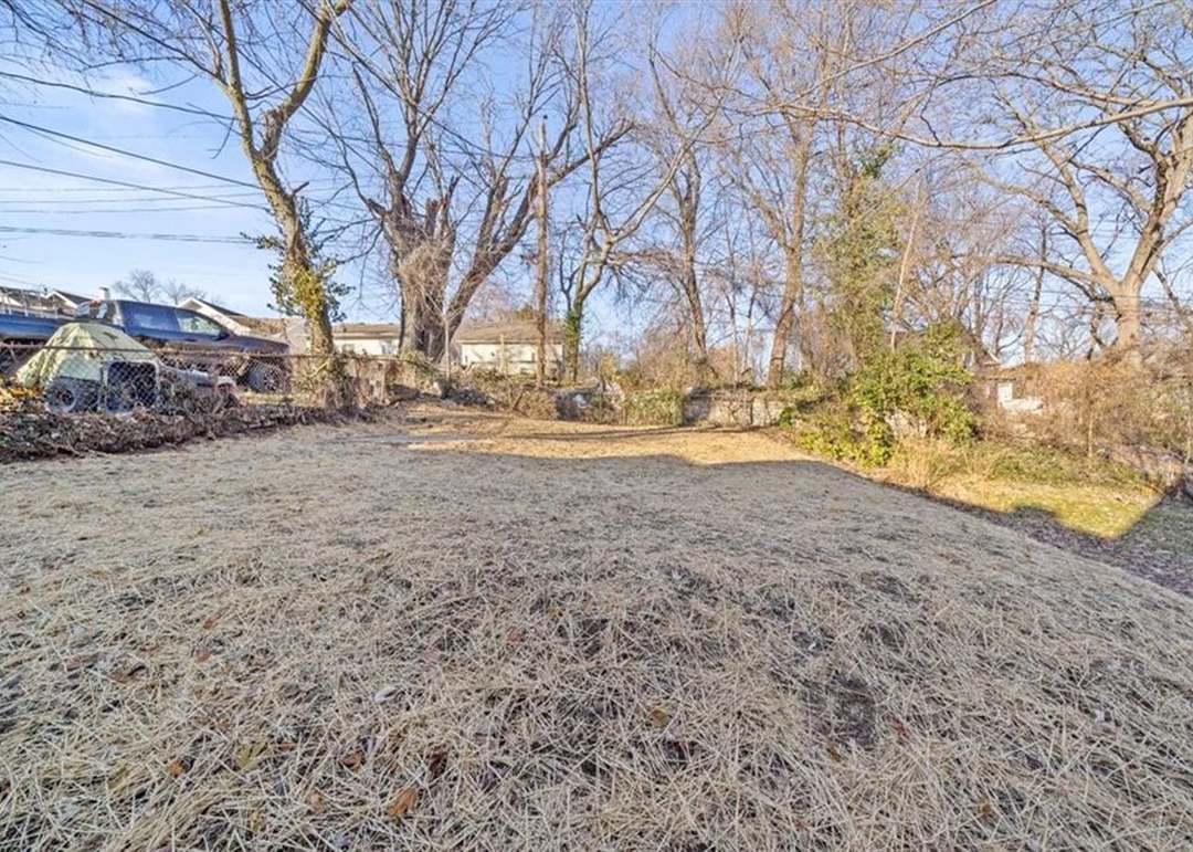 2534 Lawn Avenue — photo 17
