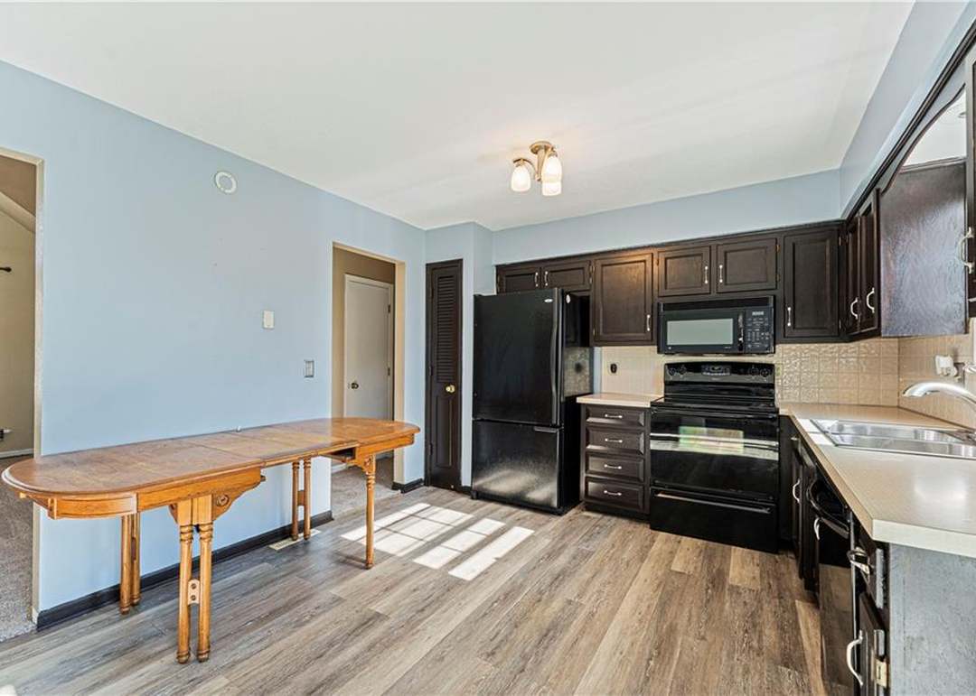 16229 W 132nd Street — photo 15