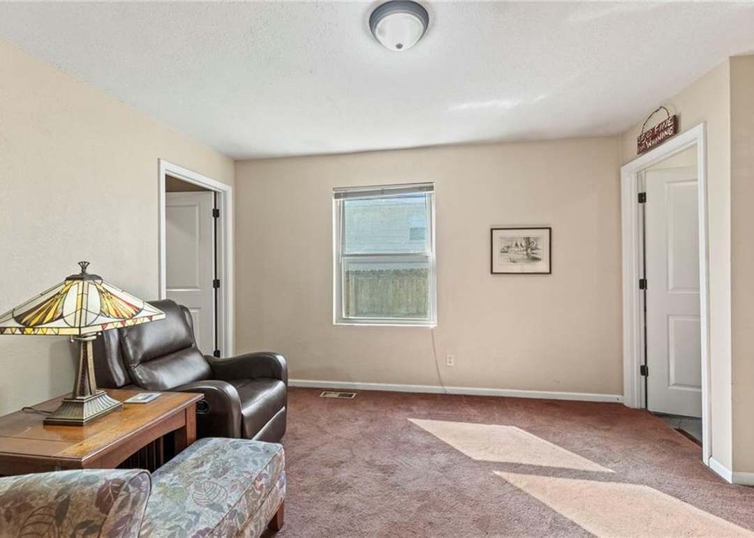104 SW Alderson Place — photo 12