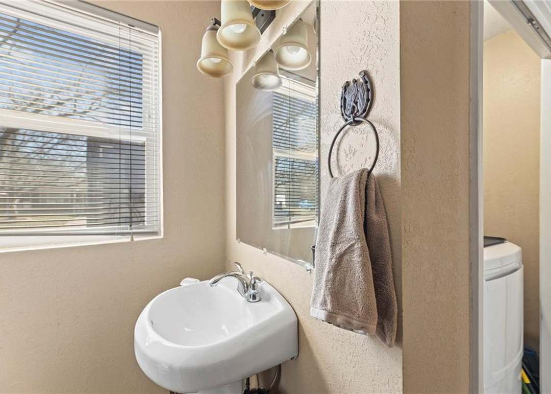 104 SW Alderson Place — photo 16