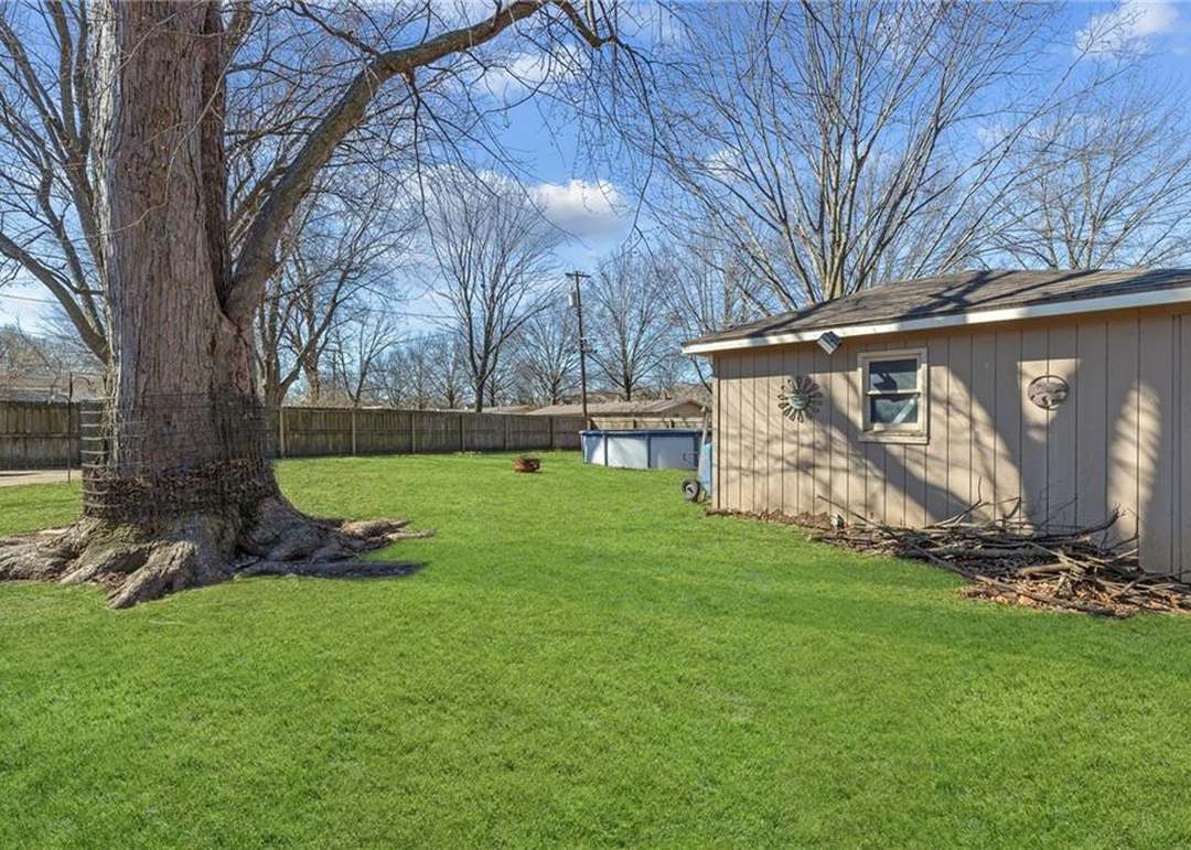 104 SW Alderson Place — photo 17
