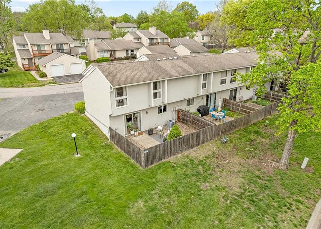 10992 Rosehill Road — photo 22