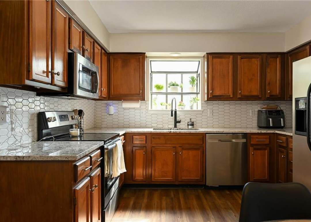 8556 WEDD Street — photo 4