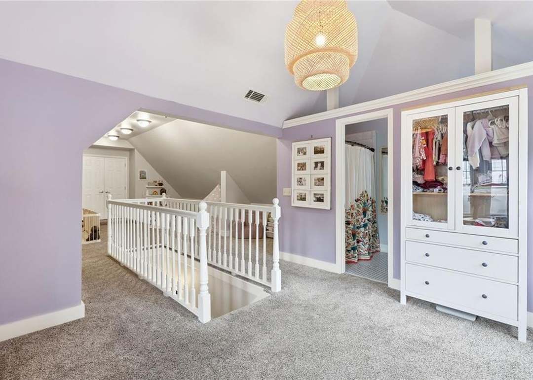 309 E Winthrope Road — photo 7