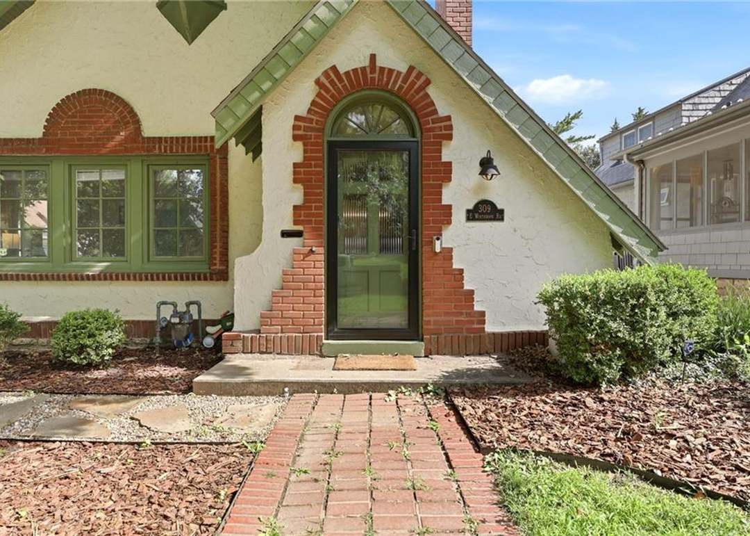 309 E Winthrope Road — photo 12