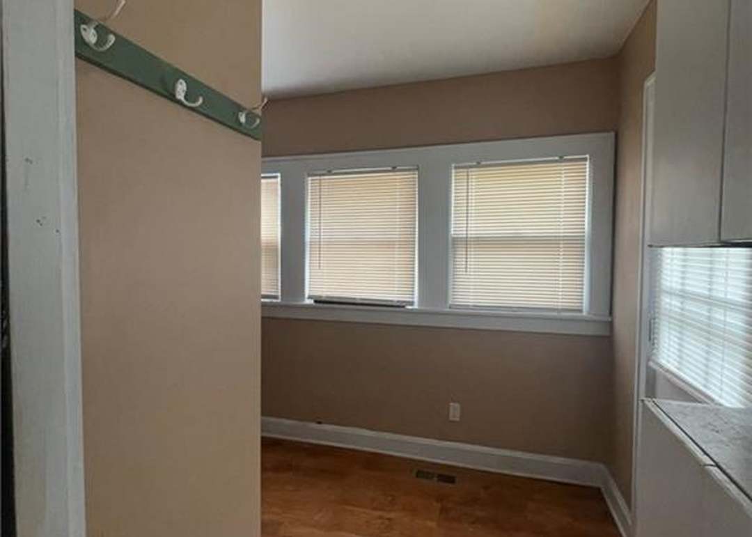8505 Wayne Avenue — photo 13