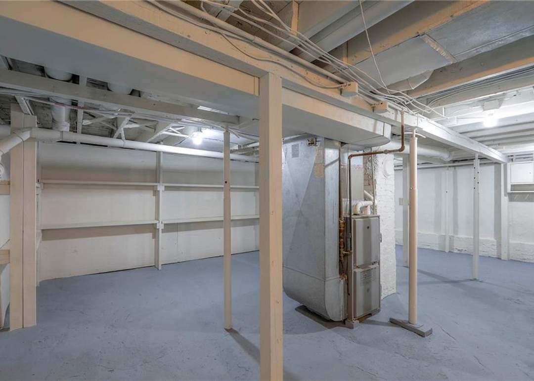826 S Arlington Avenue — photo 3