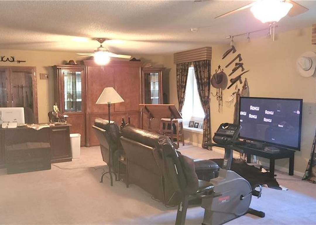 305 College Street — photo 27
