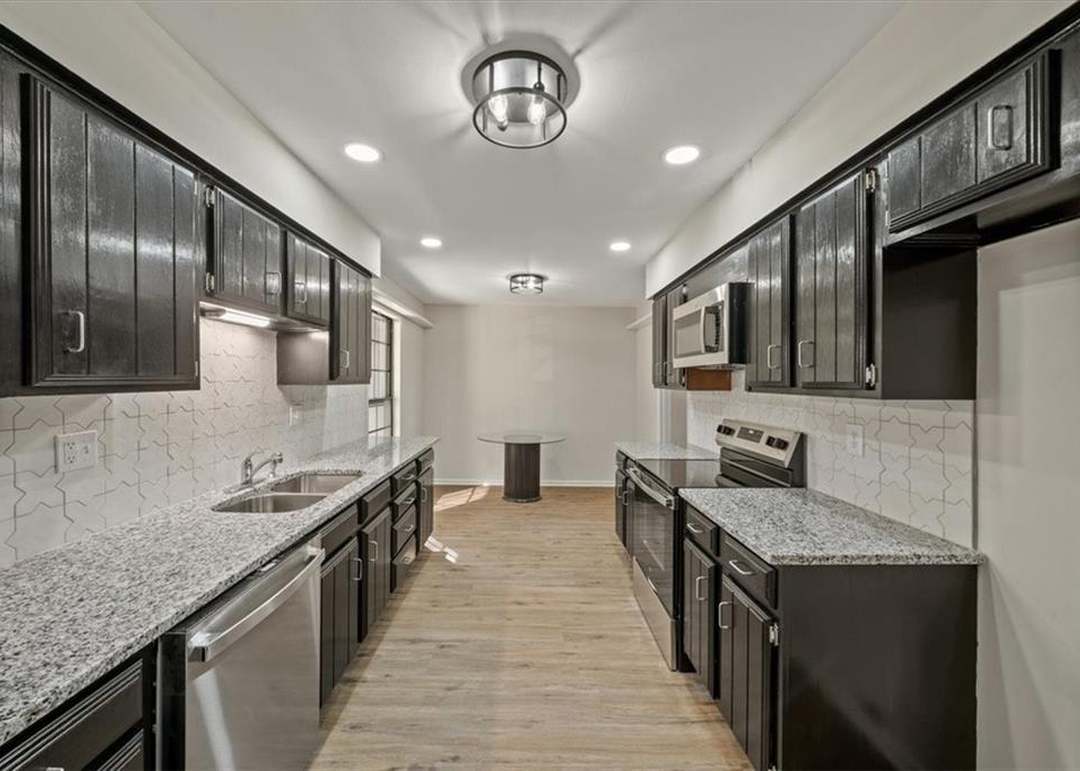 10248 Cedarbrooke Lane — photo 8