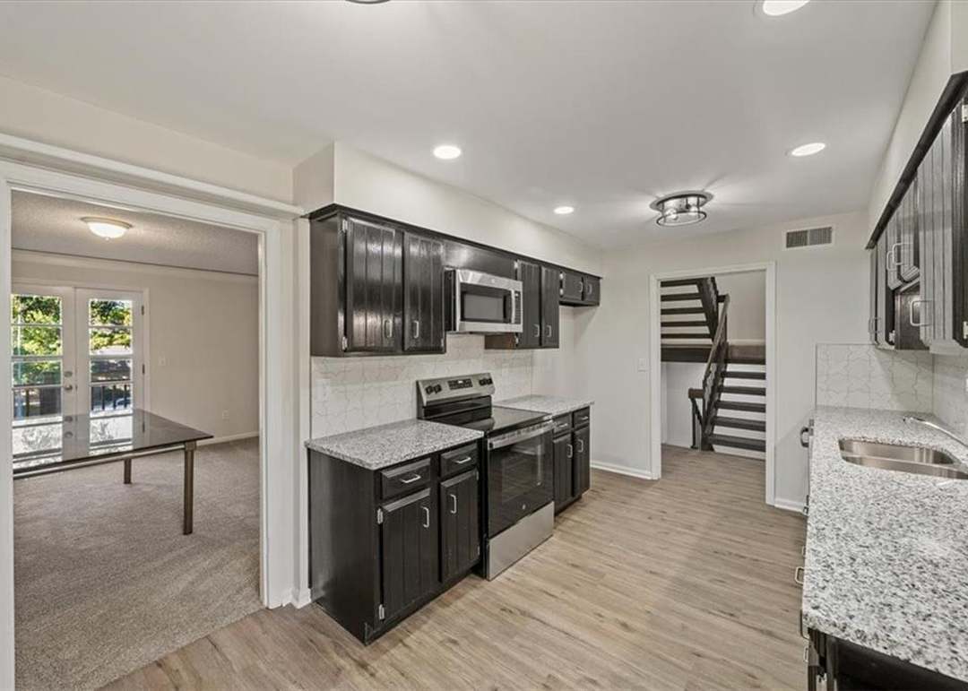 10248 Cedarbrooke Lane — photo 9