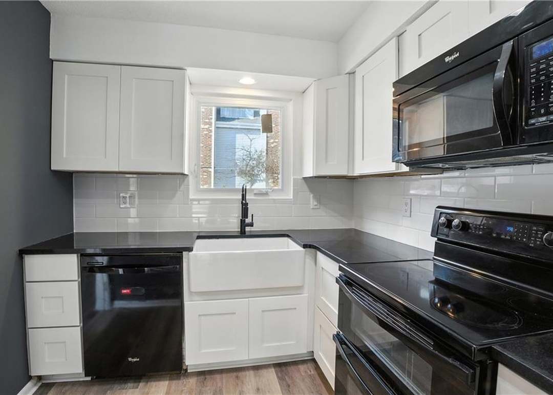 10242 W 96th Street — photo 6