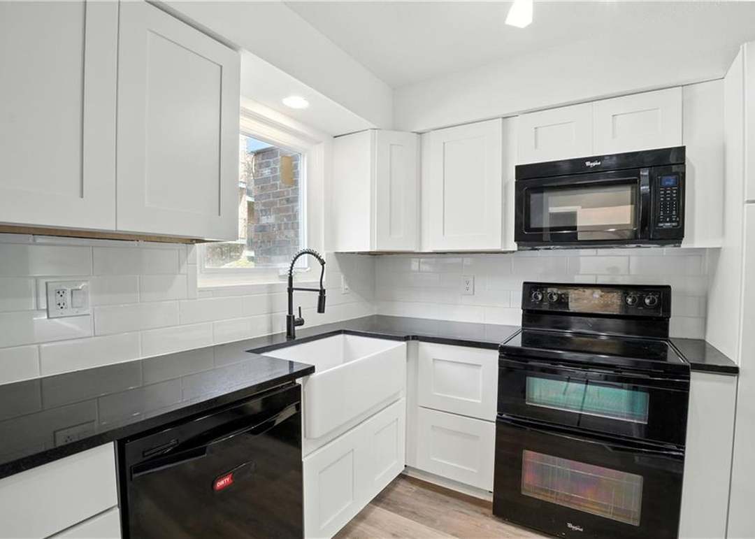 10242 W 96th Street — photo 12