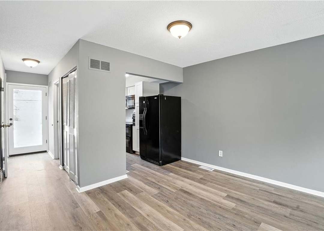 10242 W 96th Street — photo 13