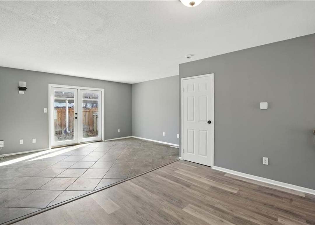 10242 W 96th Street — photo 16