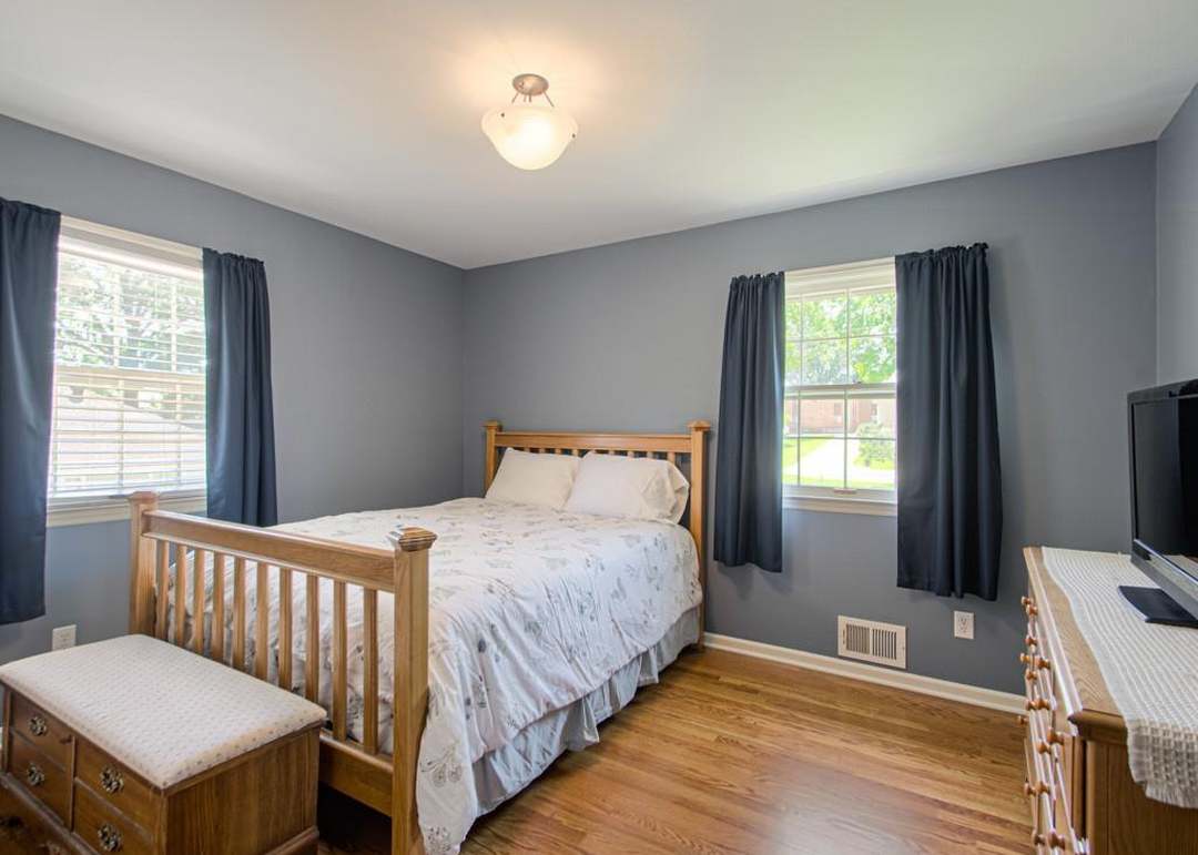 4312 S Greenwich Lane — photo 5