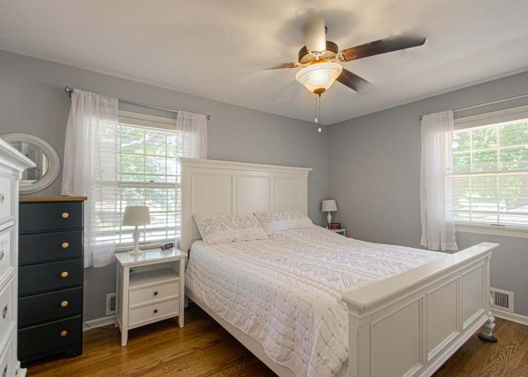 4312 S Greenwich Lane — photo 19