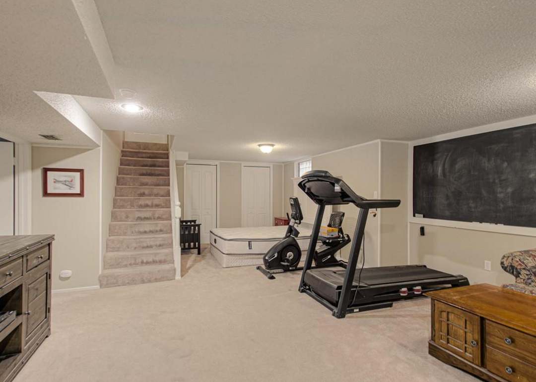 4312 S Greenwich Lane — photo 28