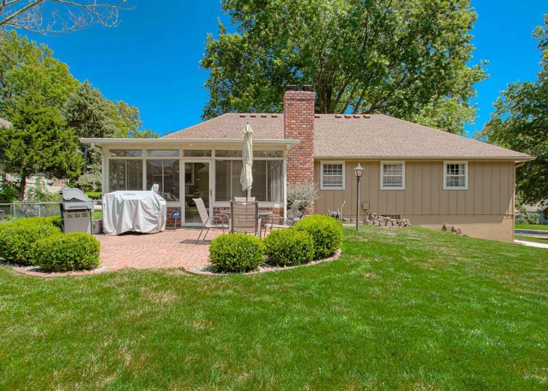 4312 S Greenwich Lane — photo 35