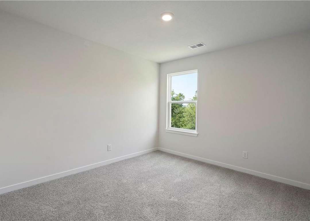 19624 W 201st Terrace — photo 3