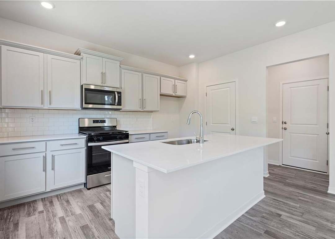 19624 W 201st Terrace — photo 4