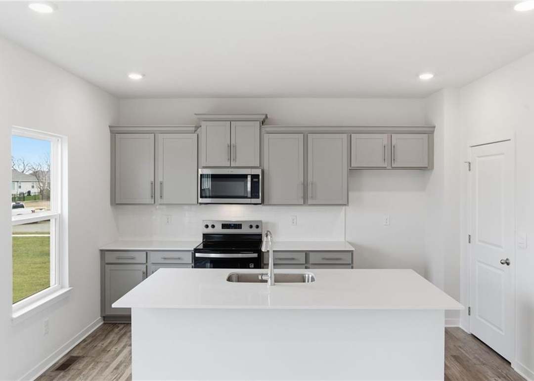 19624 W 201st Terrace — photo 8