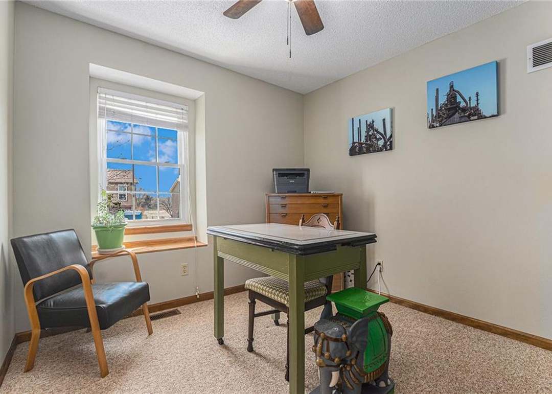 642 S DEERFIELD Drive — photo 5