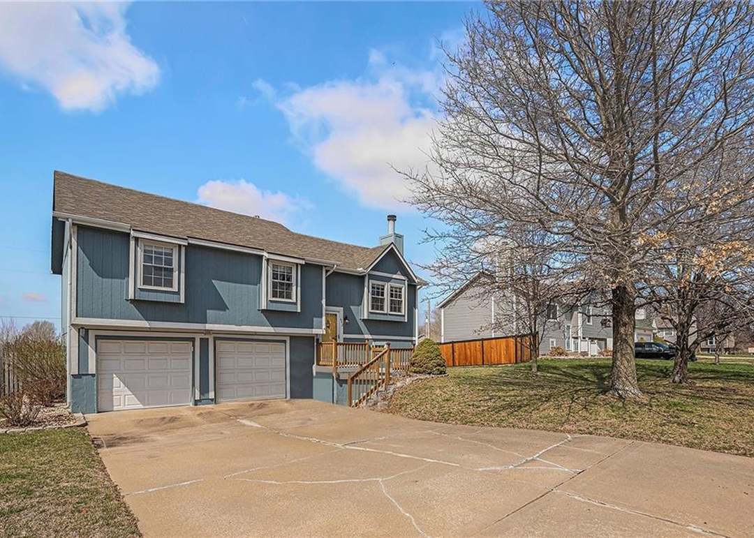 642 S DEERFIELD Drive — photo 8