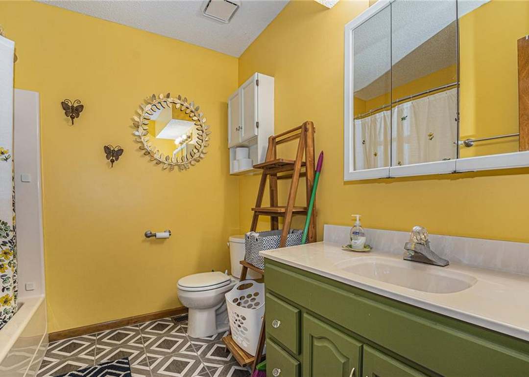 642 S DEERFIELD Drive — photo 19