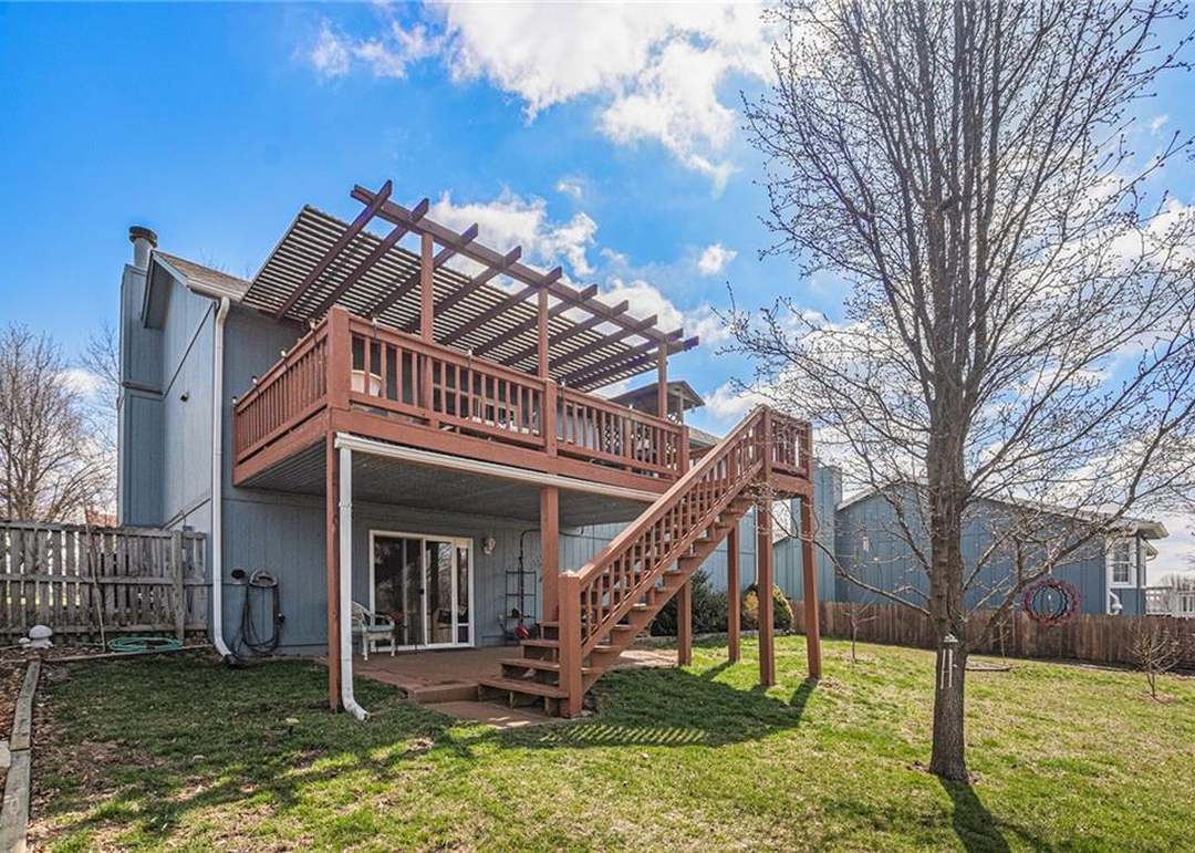 642 S DEERFIELD Drive — photo 24