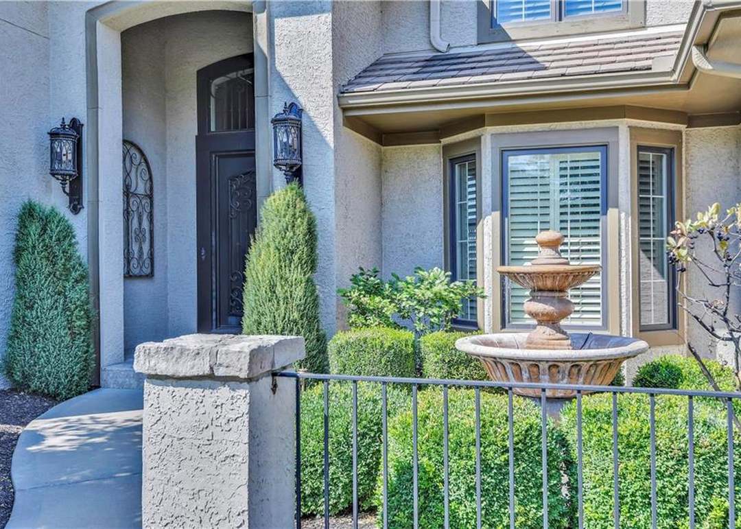 6212 W 138th Street — photo 11