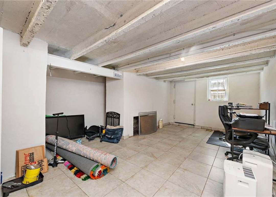 5804 Lamar Avenue — photo 3