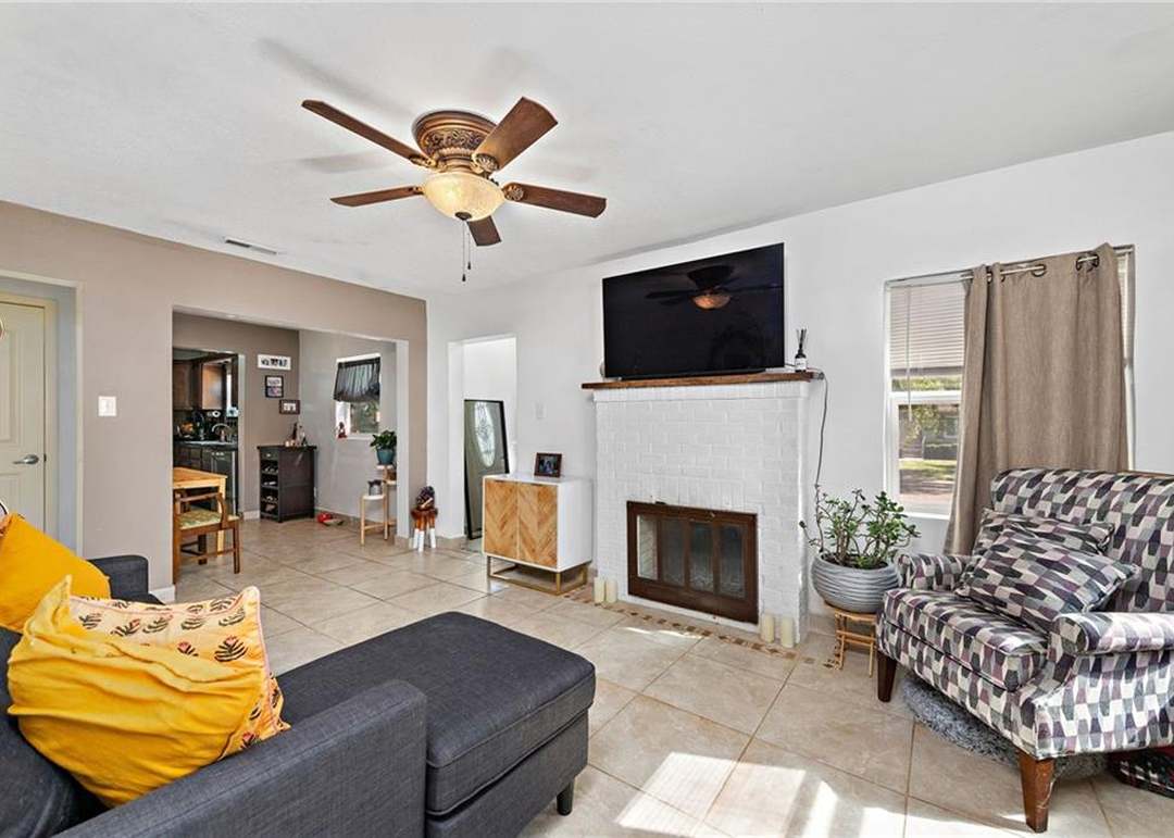 5804 Lamar Avenue — photo 11