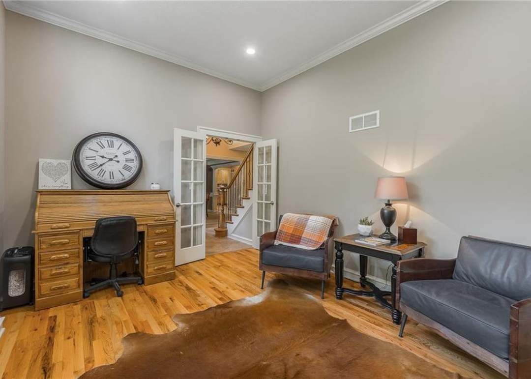 1105 Guinevere Drive — photo 12