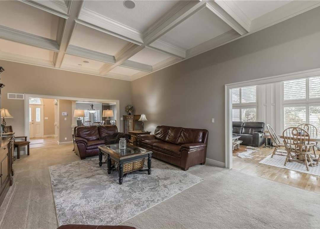 1105 Guinevere Drive — photo 16
