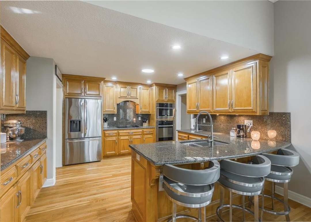 1105 Guinevere Drive — photo 21