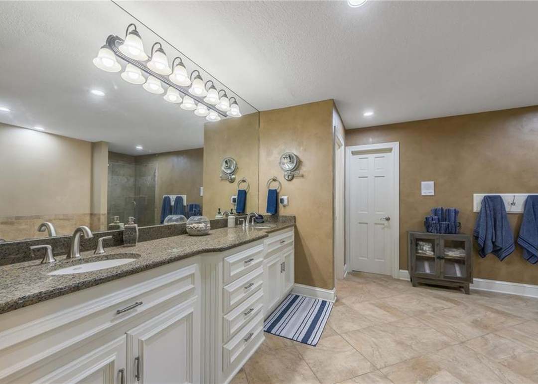 1105 Guinevere Drive — photo 27