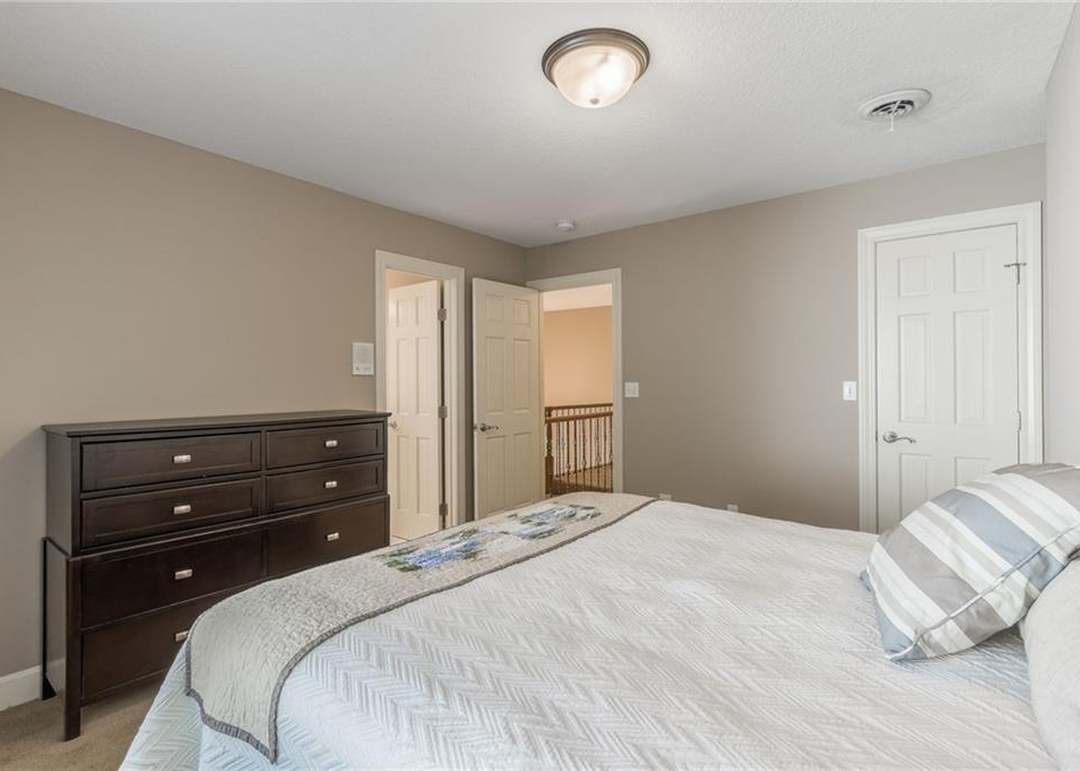 1105 Guinevere Drive — photo 31